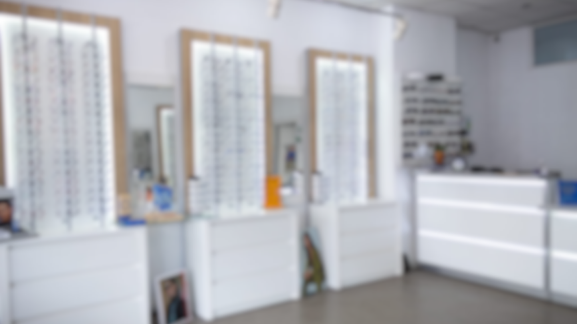 Îngrijire optică superioarăProgramează acum o consultație GRATUITĂ